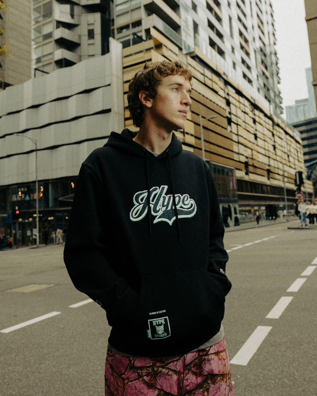 WOMEN'S JACKETS – HYPE
